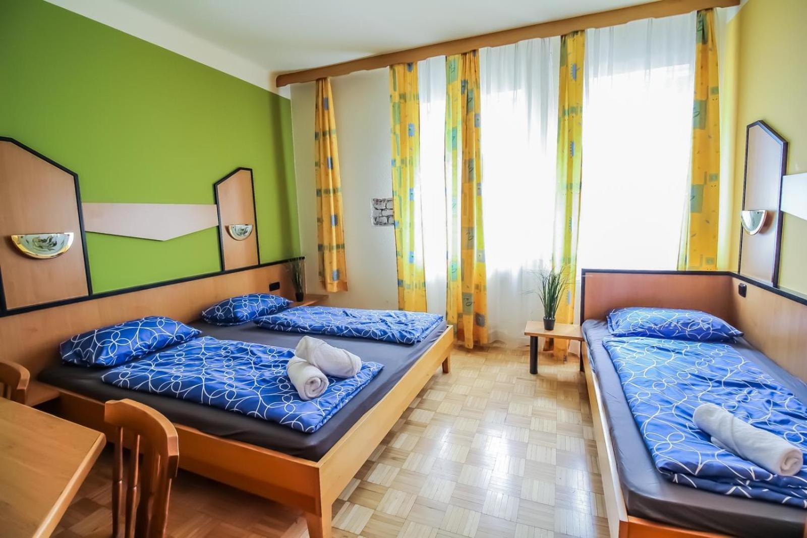 Affordable Central Rooms, 10-Min To Lugner City Вена Экстерьер фото