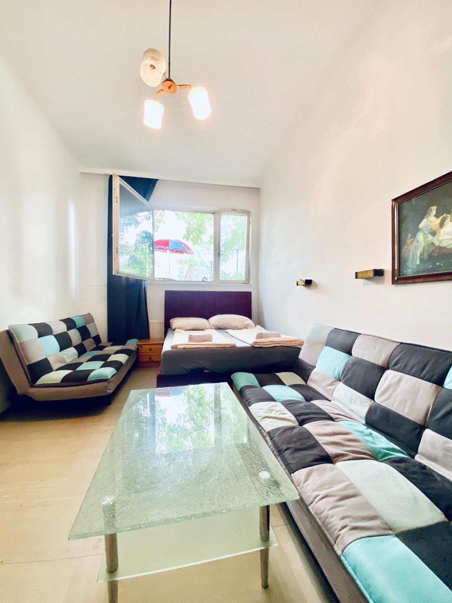 Affordable Central Rooms, 10-Min To Lugner City Вена Экстерьер фото