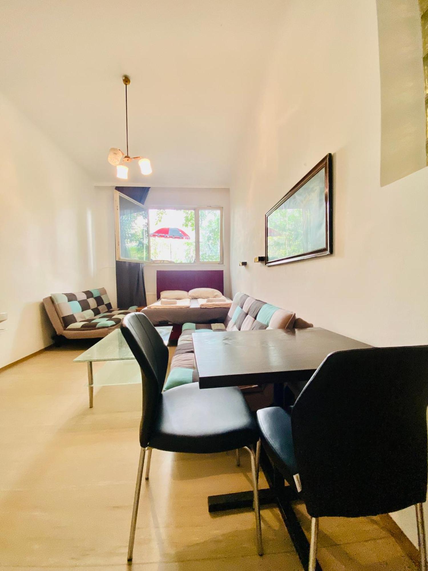 Affordable Central Rooms, 10-Min To Lugner City Вена Экстерьер фото
