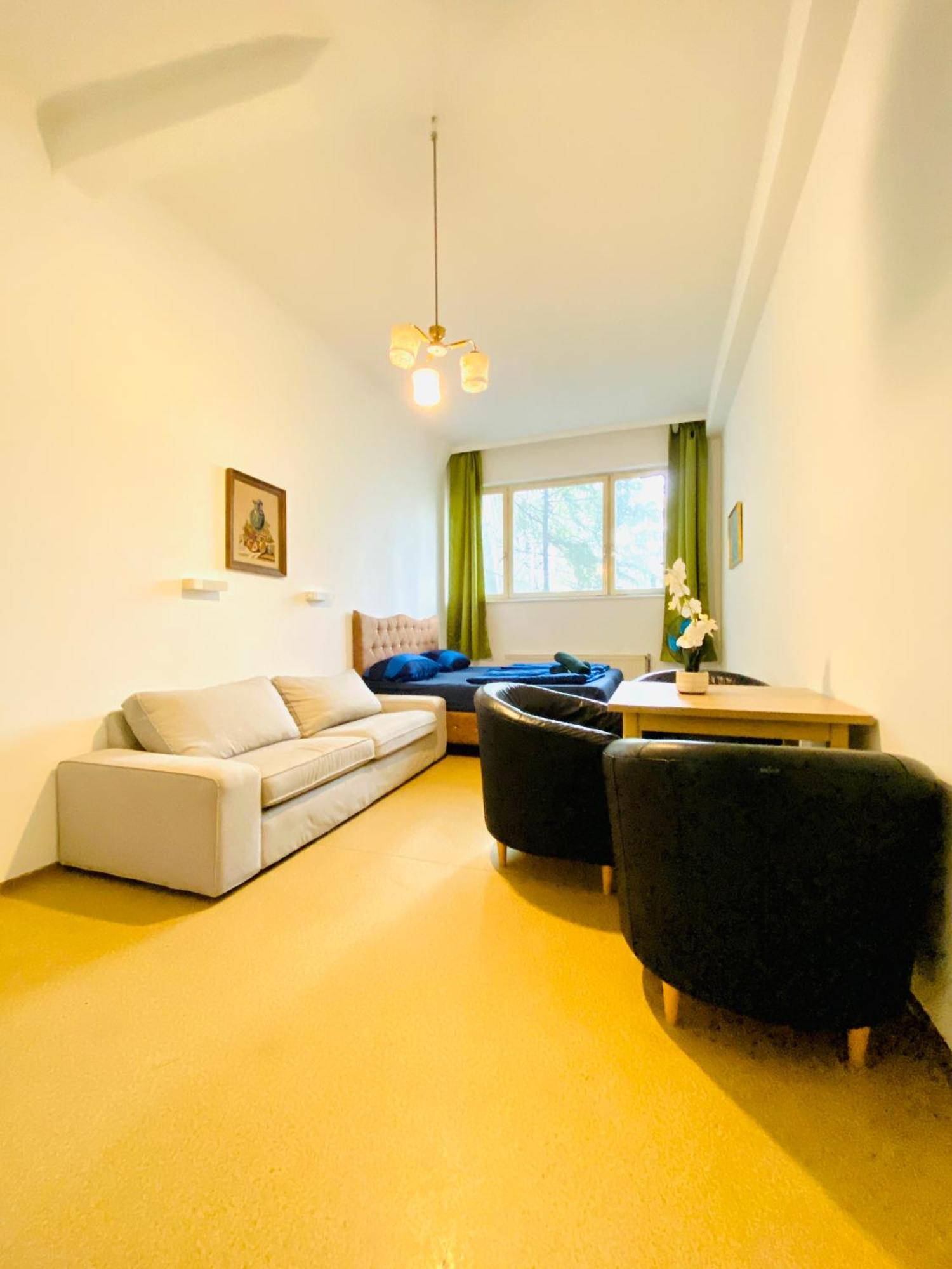 Affordable Central Rooms, 10-Min To Lugner City Вена Экстерьер фото
