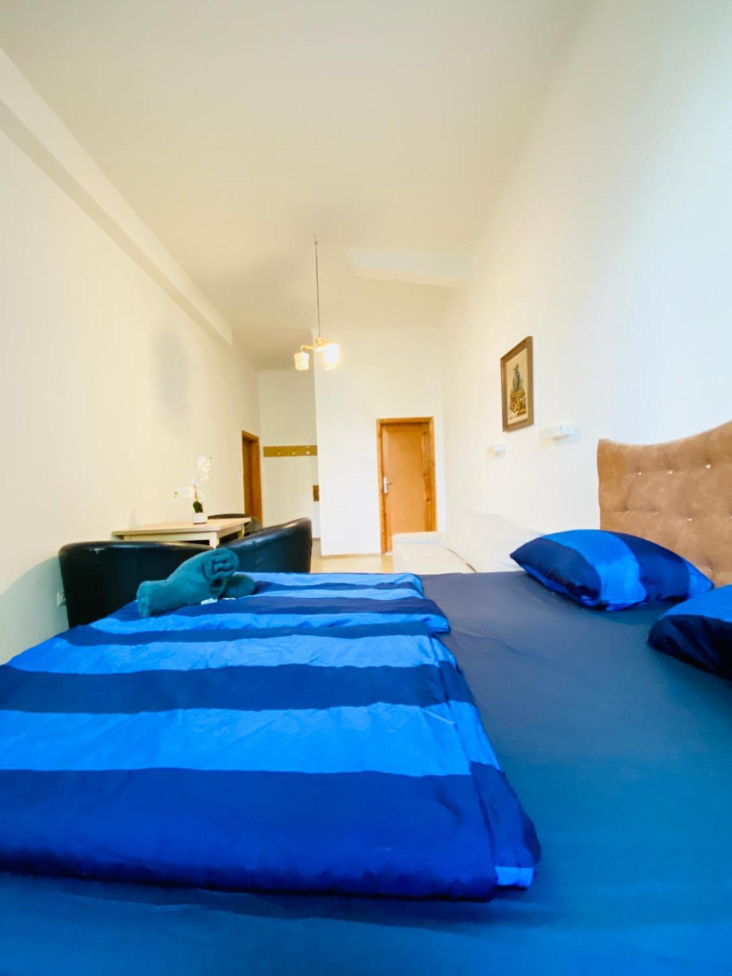Affordable Central Rooms, 10-Min To Lugner City Вена Экстерьер фото